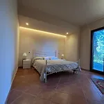 Etna Tra Le Querce Santa Venerina