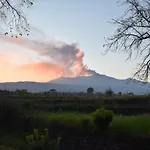 Etna Tra Le Querce Semesterbostad